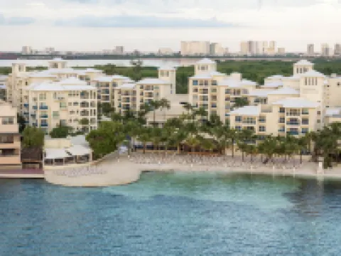 أوكسيدنتال كوستا كانكون شامل جميع الخدمات