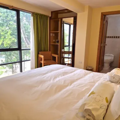 Florida del Inca Hotel Hotels near Central Bus Station