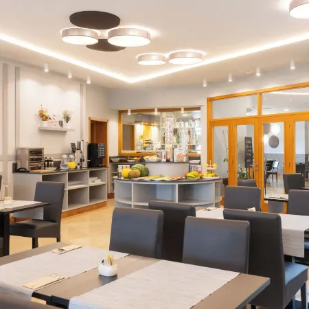 HOTEL COMBARRO