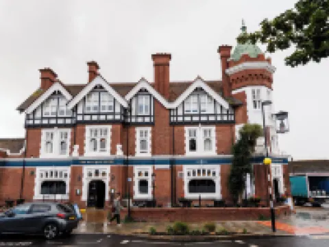 The Railway Hotel Worthing Hotels in Worthing