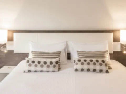 Logis Hotel Restaurant & Spa Au Comte d'Ornon Hotels in Gradignan