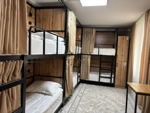 Halo.Hostel โรงแรมใน