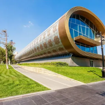 Royal Antique Boutique Hotel Отели рядом с достопримечательностью «Азербайджанский национальный музей ковра»