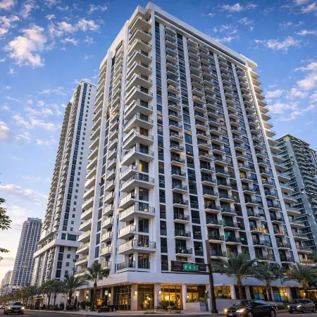 N Miami Ave - Suites