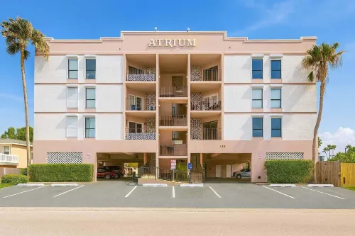 Walk to Beach - Heart of Entertainment District 1 Bedroom Home by RedAwning