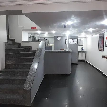 Center Plaza Hotel Отели рядом с достопримечательностью «Площадь Либердаде»