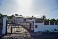 Tropical Garden Retreat in Valele, Ba - 2 Bedroom, 2 Bath Villa Hotels in 