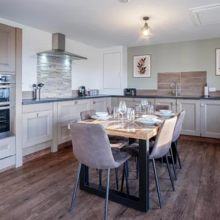 The Beacon - 3 Bedroom Cottage - Ludchurch