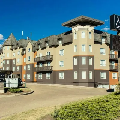 Sawridge Inn and Conference Centre Edmonton South Hotel dekat Teater Varscona