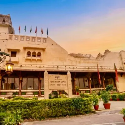 MPT Sheesh Mahal, Orchha Hotels near Orchha Fort and contact for cycling as well