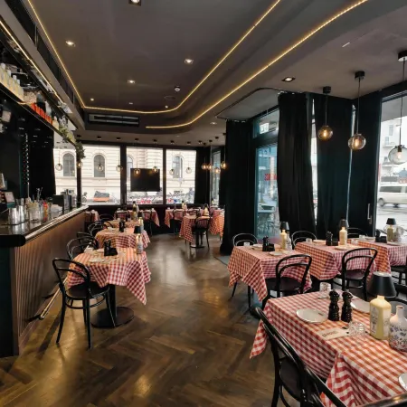 Hotel Amano Grand Central