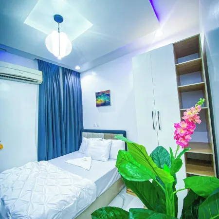 Jay's Wood Hotel And Apartment
