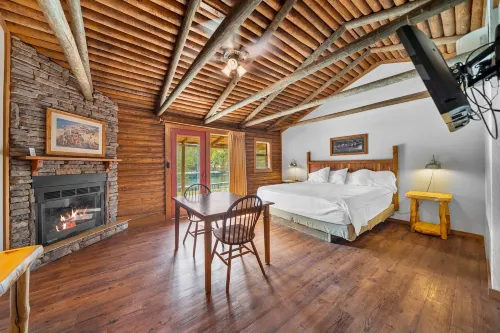 Lucky Trout Lodge