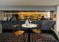 Best Western Plus Apollo International Hotel