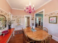 Historic Cottage - Walk to Downtown & Trails Hotels in Ogle County