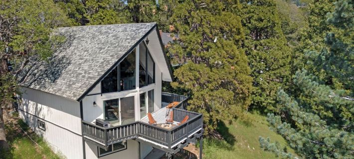 The Matterhorn Manor by AvantStay Hotels in Crestline