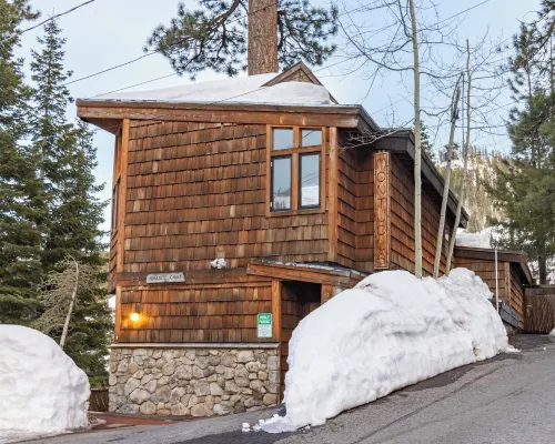 Mt. Jola by AvantStay Hotels in Olympic Valley