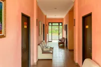 RedDoorz Casa Delray Syariah at Pantai Pelabuhan Ratu