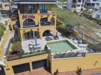 Hotel Almas
