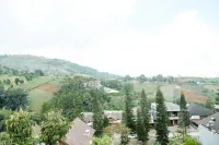 Morning Glory Mountain View Villa 4 Bedrooms with a Private Heated Swimming Pool - 4-Star