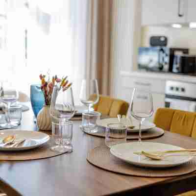 Lumen Homes Heritage Boutique Apartments Dining/Meeting Rooms