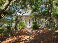 Pet-friendly 3BR Cottage in Seacrest w/ Pool & Private Beach Access Hotels in Seacrest