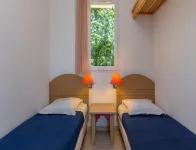 Beach Retreat With Pool & Tennis - Homestays