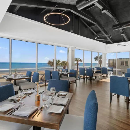 Oceanfront Litchfield Inn