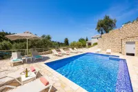 Ariadne Villa in Apergatika - Villas
