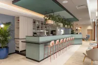 Hampton by Hilton Paris Saint Ouen - bar