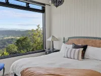 Escape to Serenity in Beechmont Luxurious Cabin Retreat Hotels in Beechmont