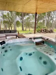 Bushland Escape: A rural bush setting on acreage suitable for small groups