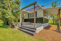 Stunning View! Peaceful Family Home w/ Yard in Roy - Homestays
