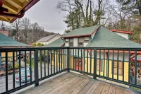 Walk to Main Street Eats Remodeled Saluda Apt - 3 stjerner