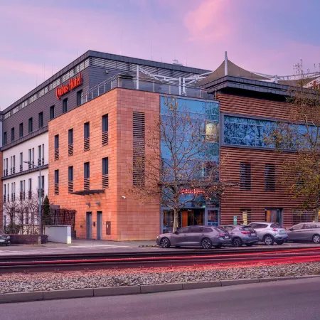 Qubus Hotel Bydgoszcz Отели рядом с достопримечательностью «Арена «Артего»»