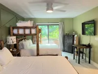 Cozy Renovated Condo,3 Pools, Pickleball, Stocked Fishing Ponds, Near Lakes/Golf - Wifi