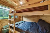 Catskills Tiny Home Cabin: Surrounded by Nature! - Parking