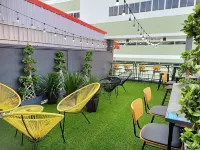 Icon Hotel Hatyai - Hostels