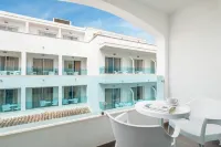 Hotel Cala Bona - balcony
