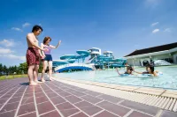 Chateraise Gateaux Kingdom Sapporo Hotel & Spa Resort - piscine