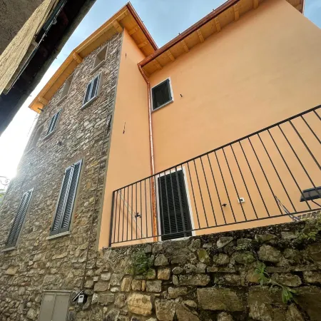 Mezzegra Apartments in Tremezzo