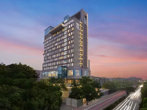 Novotel New Delhi City Centre - 5 Sao