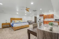 Cozy Studio • Trail Access • Walk to Payette Lake - Homestays