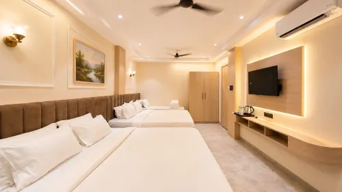 Velar Select Hotel Ujjain - 2-Star