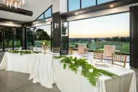 Ann Arbor Marriott Ypsilanti at Eagle Crest - Boutique