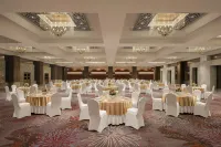 Le Meridien, Surat - servizio colazione