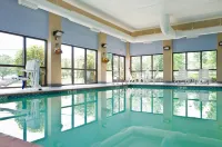 Hampton Inn Wooster - parking