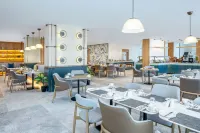 Four Points by Sheraton Jeddah King Fahd Road - 4-Star