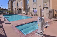 Hampton Inn & Suites Woodland-Sacramento Area - Pools
