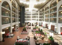 Embassy Suites by Hilton Detroit Livonia Novi - Pet friendly